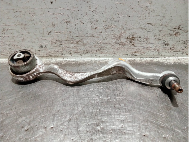 Recambio de brazo suspension inferior delantero izquierdo para bmw serie 3 berlina (e90) referencia OEM IAM 6765305  