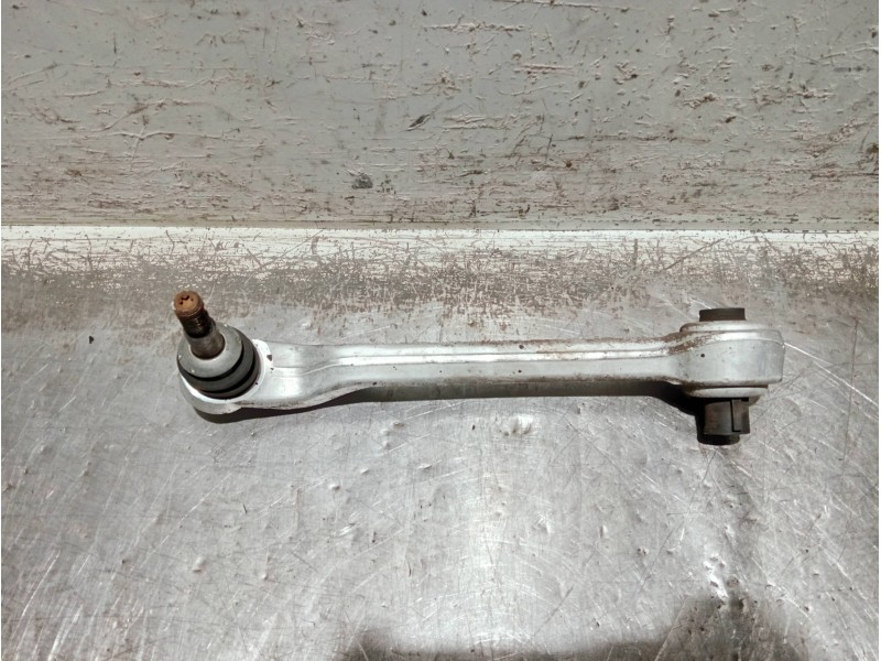 Recambio de brazo suspension superior delantero derecho para bmw serie 3 berlina (e90) referencia OEM IAM 31126763700R  