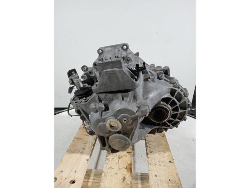Recambio de caja cambios para mazda 3 lim. (bl) referencia OEM IAM A9601954  6V