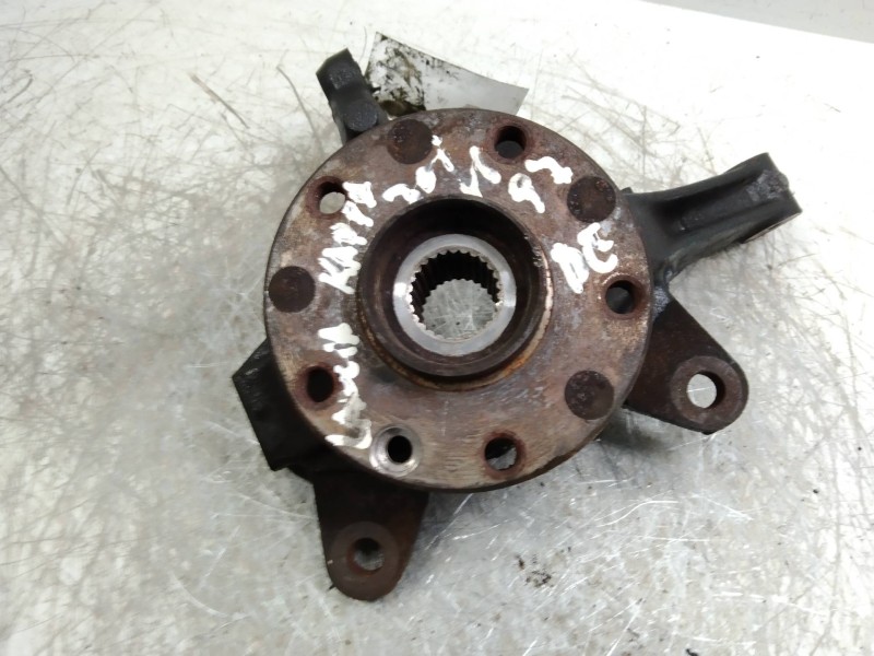 Recambio de mangueta delantera derecha para lancia kappa coupe 3.0 v6 24v cat referencia OEM IAM   