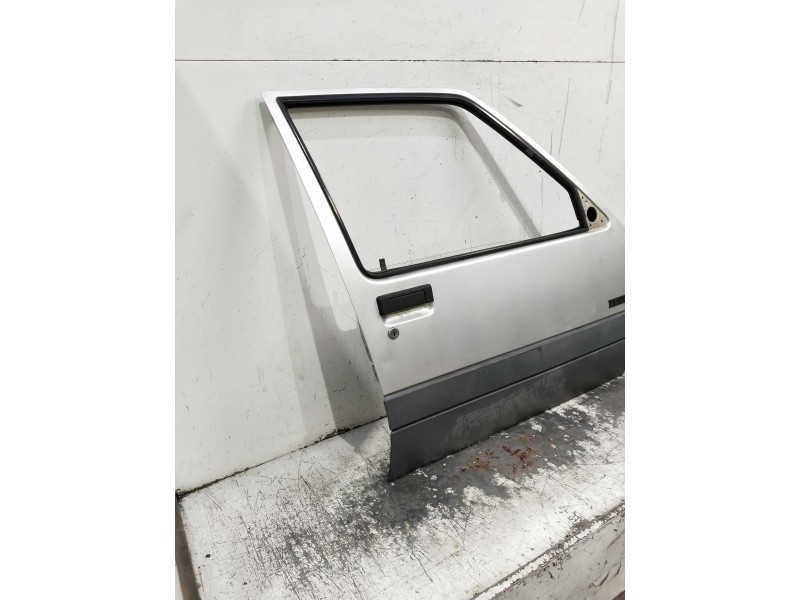 Recambio de puerta delantera derecha para renault 5 (b/c40) 1.2 referencia OEM IAM   5P