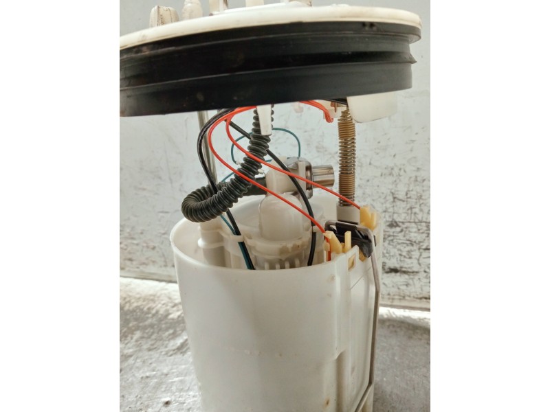 Recambio de bomba combustible para ford focus turn. referencia OEM IAM BV619H307JD 0580200065 