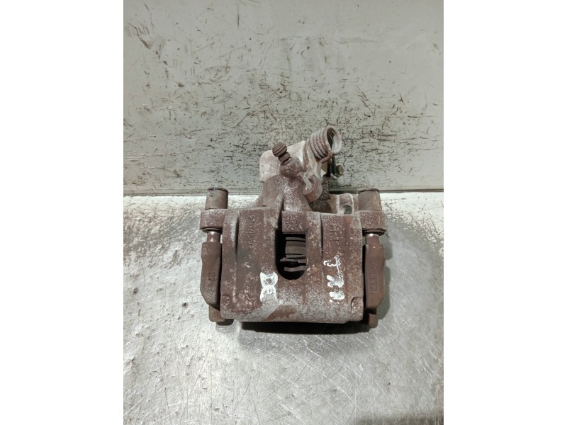 Recambio de pinza freno trasera derecha para ford focus turn. referencia OEM IAM A426X  