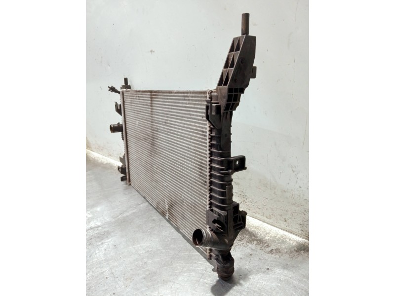 Recambio de radiador agua para ford focus turn. referencia OEM IAM CV618005VC T913931A 