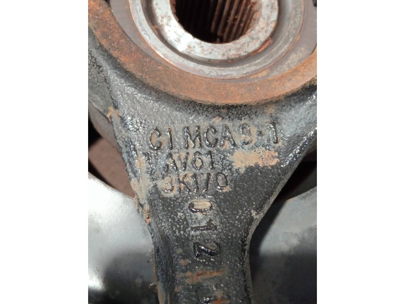 Recambio de mangueta delantera derecha para ford focus turn. referencia OEM IAM 3K170  