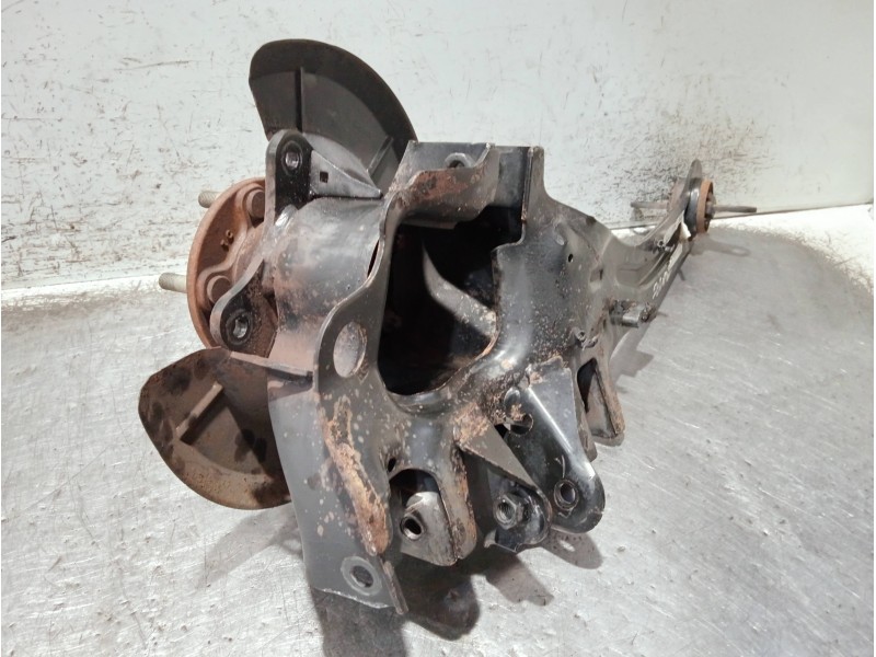 Recambio de mangueta trasera izquierda para ford focus turn. referencia OEM IAM   