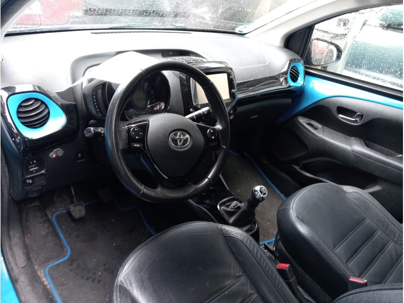 toyota aygo del año 2016