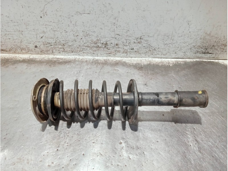 Recambio de amortiguador delantero izquierdo para renault 5 (b/c40) 1.2 referencia OEM IAM   
