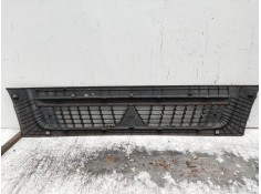 Recambio de rejilla delantera para mitsubishi canter 4.05  chasis 75 cabina individual (comfort) referencia OEM IAM    2