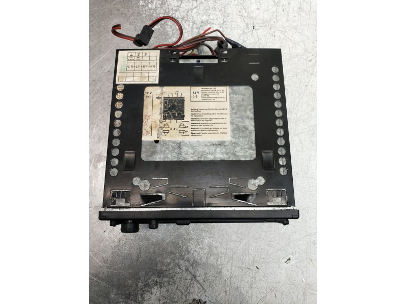 Recambio de sistema audio / radio cd para jaguar xj6/12 referencia OEM IAM BP8460K1365744 7648460010 
