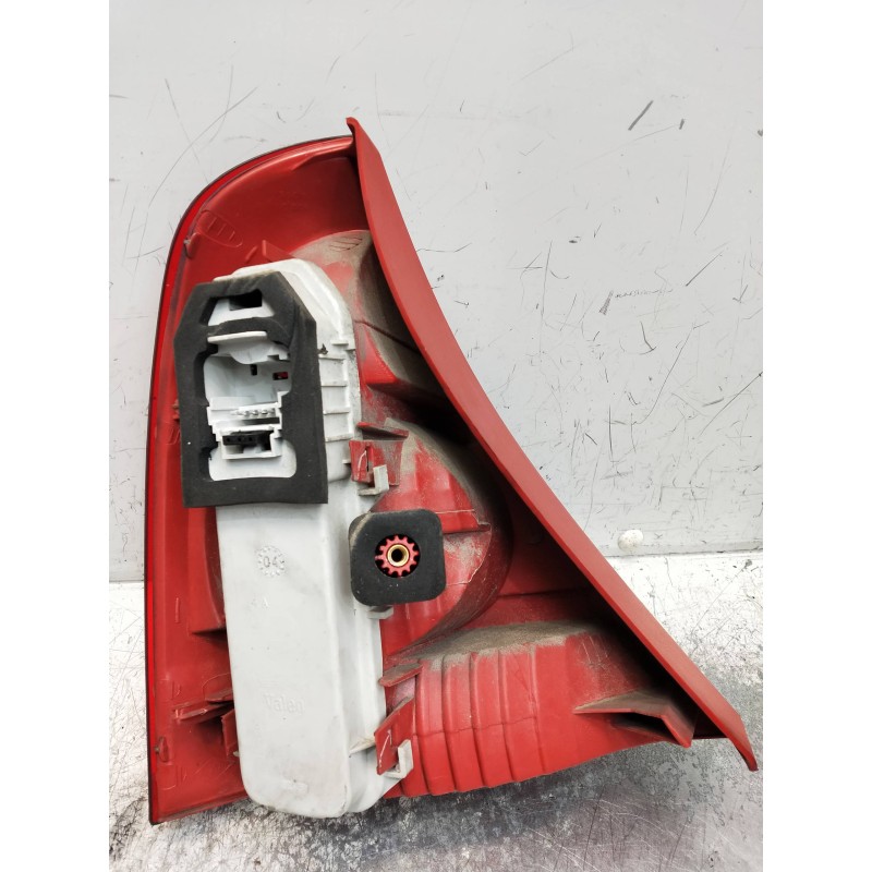 Recambio de piloto trasero derecho para renault clio ii fase ii (b/cb0) referencia OEM IAM   