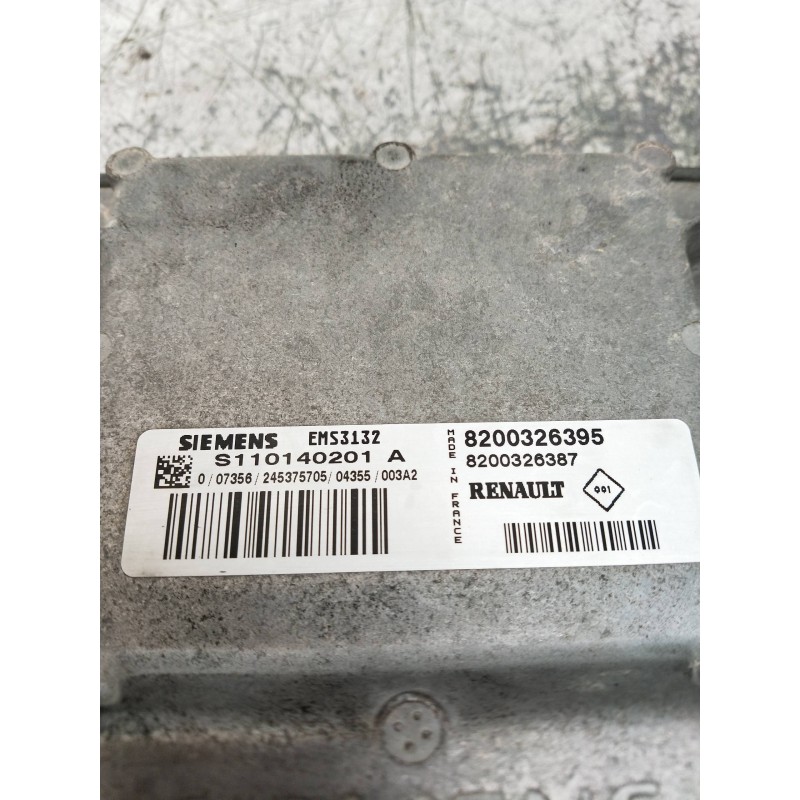 Recambio de centralita motor uce para renault clio ii fase ii (b/cb0) referencia OEM IAM 8200326395 8200326387 S110140201A