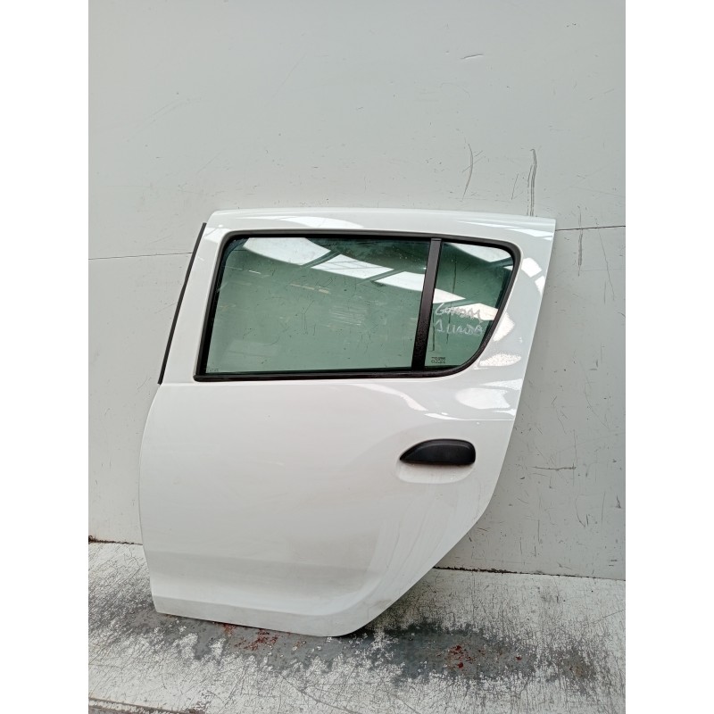 Recambio de puerta trasera izquierda para dacia sandero referencia OEM IAM   5P