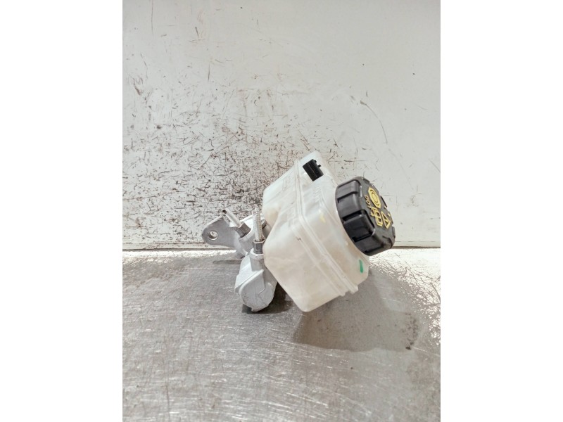 Recambio de bomba freno para dacia sandero referencia OEM IAM 460915125R 1070529S01 