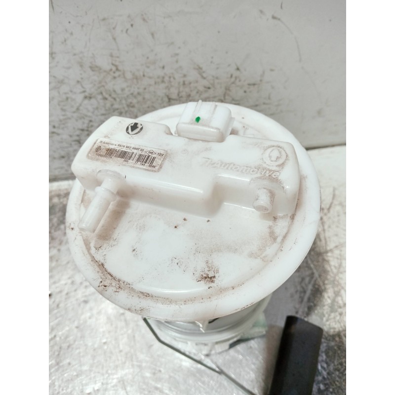 Recambio de bomba combustible para dacia sandero referencia OEM IAM 172022377R 09746529900 