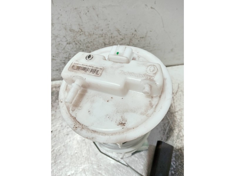 Recambio de bomba combustible para dacia sandero referencia OEM IAM 172022377R 09746529900 