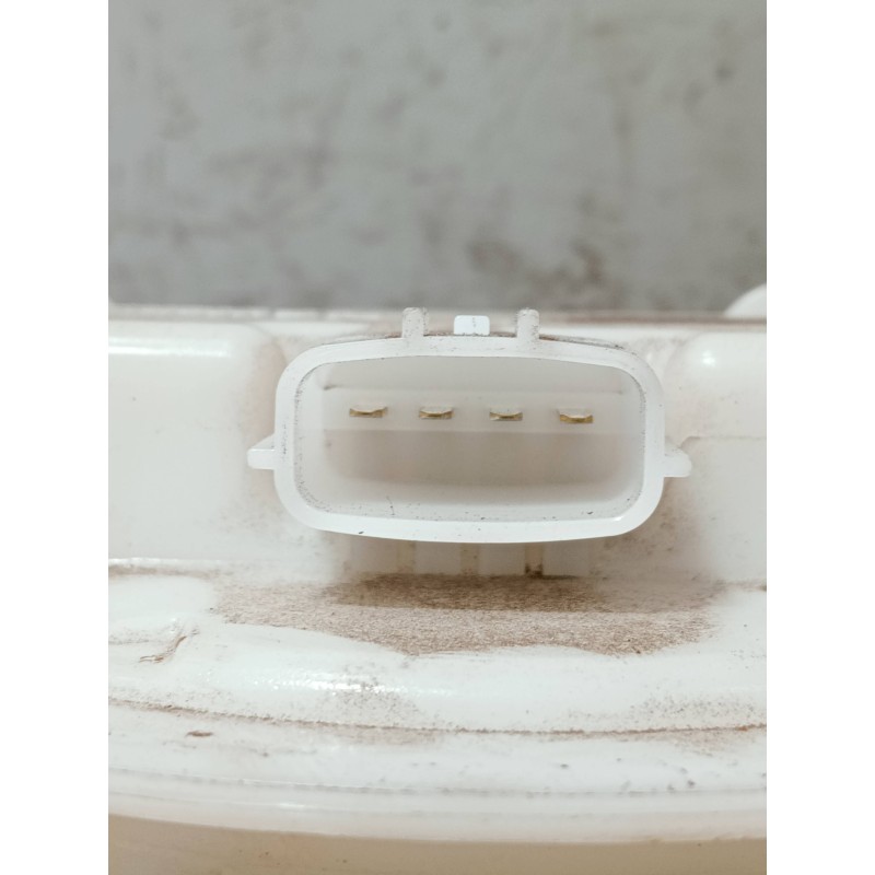 Recambio de bomba combustible para dacia sandero referencia OEM IAM 172022377R 09746529900 