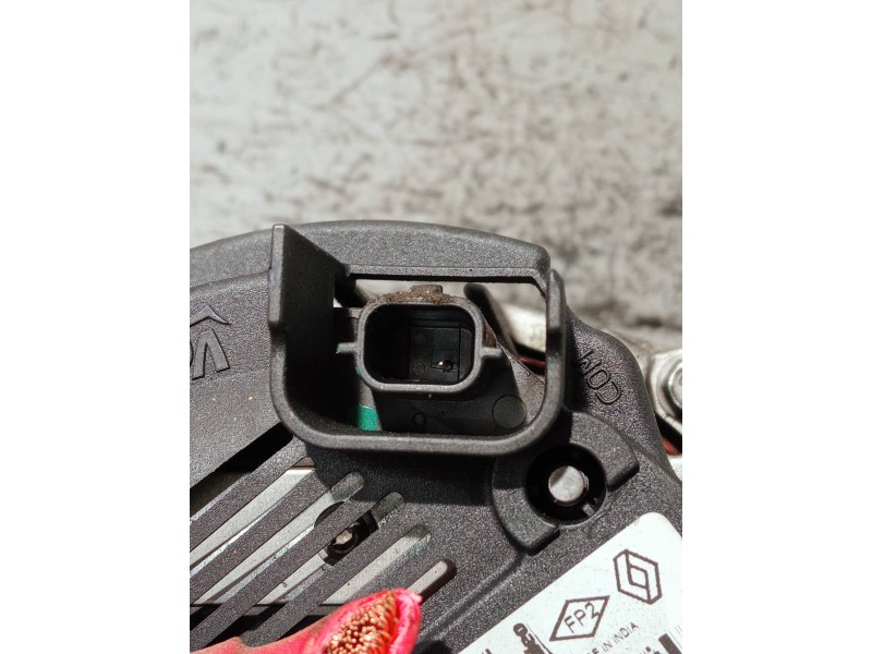 Recambio de alternador para dacia sandero referencia OEM IAM 231007582R 2710910A NRG9S017