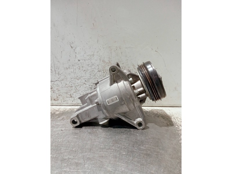 Recambio de compresor aire acondicionado para dacia sandero referencia OEM IAM 926000287R T22318BA 