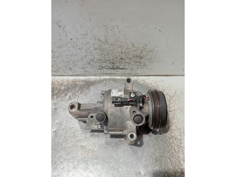Recambio de compresor aire acondicionado para dacia sandero referencia OEM IAM 926000287R T22318BA 
