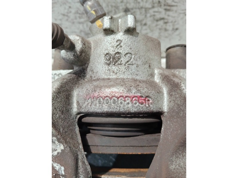 Recambio de pinza freno delantera derecha para dacia sandero referencia OEM IAM 410006865R  