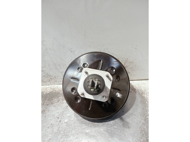 Recambio de servofreno para dacia sandero referencia OEM IAM 472103298R  