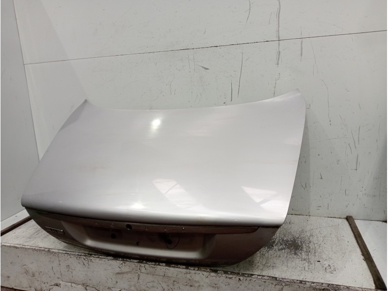 Recambio de tapa maletero para jaguar xj referencia OEM IAM   