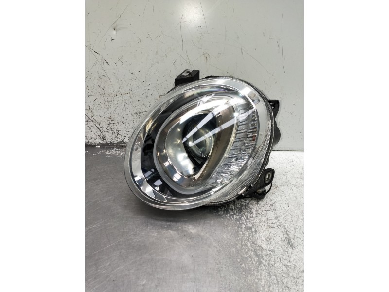 Recambio de faro derecho para fiat 500 312 1.0 hybrid referencia OEM IAM 81538002  