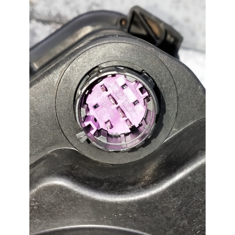 Recambio de faro derecho para fiat 500 312 1.0 hybrid referencia OEM IAM 81538002  