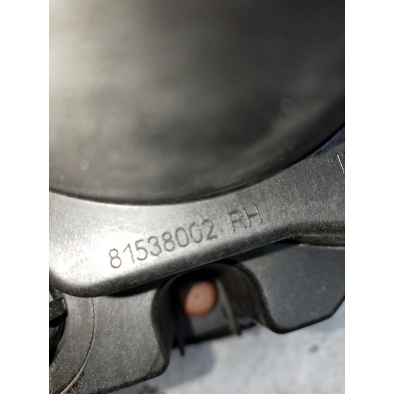 Recambio de faro derecho para fiat 500 312 1.0 hybrid referencia OEM IAM 81538002  