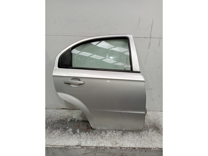 Recambio de puerta trasera derecha para chevrolet aveo referencia OEM IAM  VER FOTOS 5P