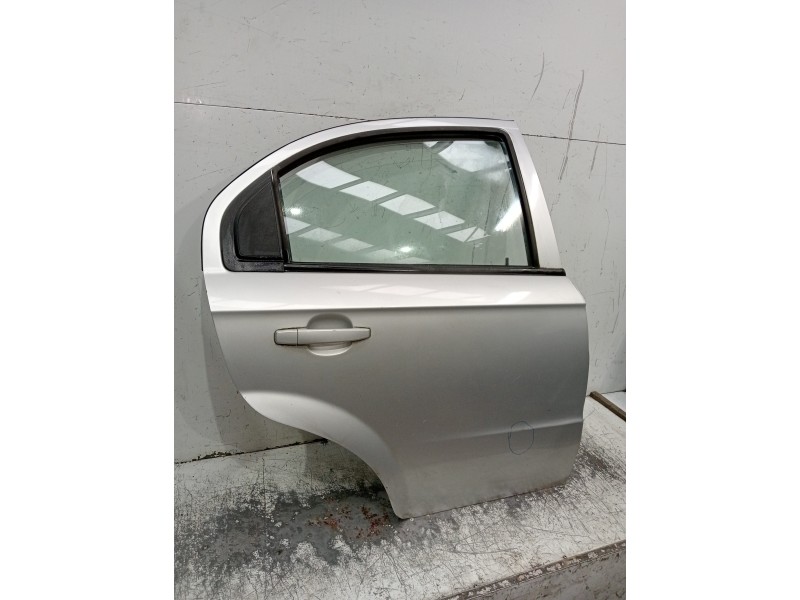 Recambio de puerta trasera derecha para chevrolet aveo referencia OEM IAM  VER FOTOS 5P