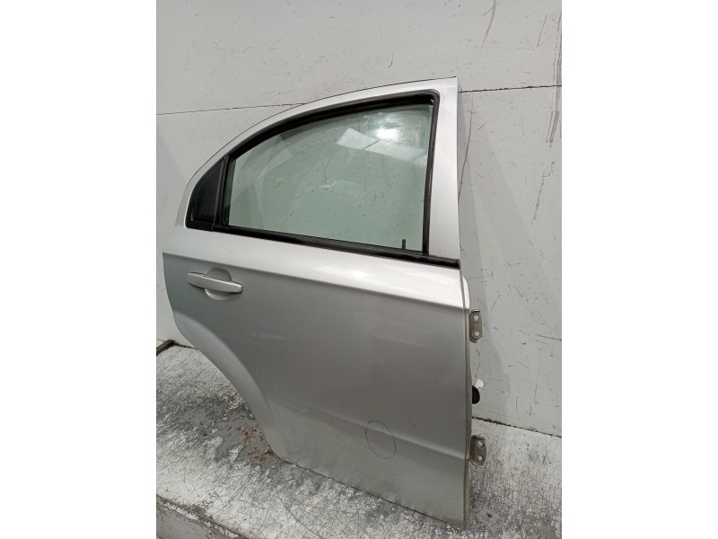Recambio de puerta trasera derecha para chevrolet aveo referencia OEM IAM  VER FOTOS 5P