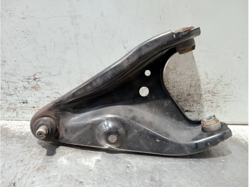Recambio de brazo suspension inferior delantero izquierdo para dacia sandero referencia OEM IAM 545017081R  