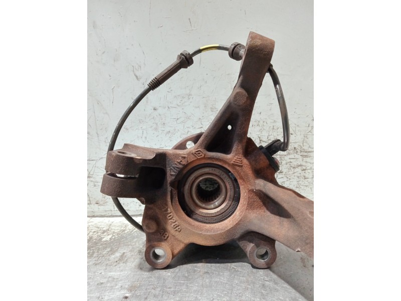 Recambio de mangueta delantera izquierda para dacia sandero referencia OEM IAM   