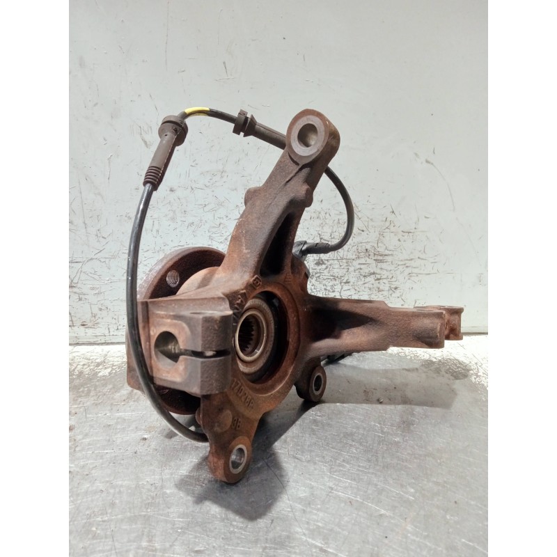 Recambio de mangueta delantera izquierda para dacia sandero referencia OEM IAM   