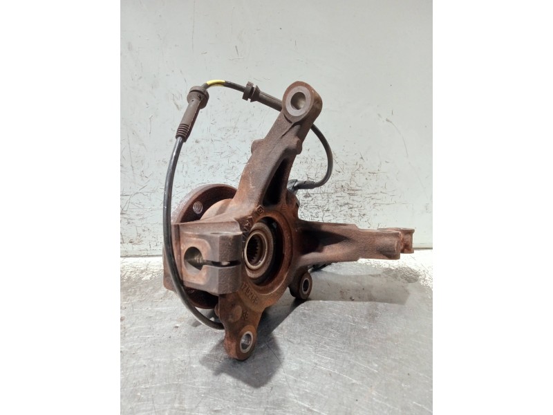 Recambio de mangueta delantera izquierda para dacia sandero referencia OEM IAM   