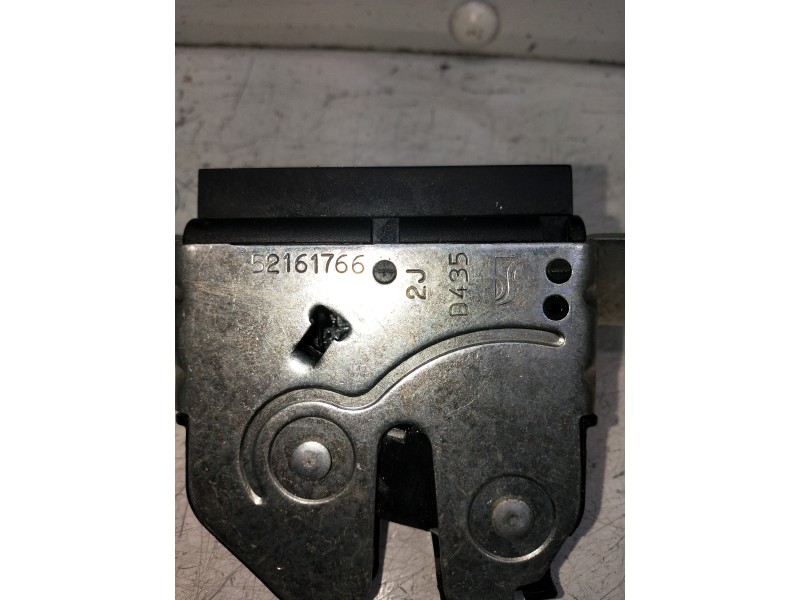 Recambio de motor cierre centralizado porton para fiat 500 312 1.0 hybrid referencia OEM IAM 2161766  