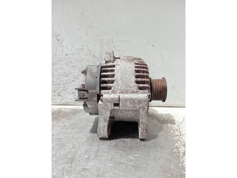 Recambio de alternador para renault megane ii familiar referencia OEM IAM 8200290215 2542818D TG11C022
