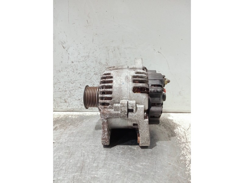Recambio de alternador para renault megane ii familiar referencia OEM IAM 8200290215 2542818D TG11C022