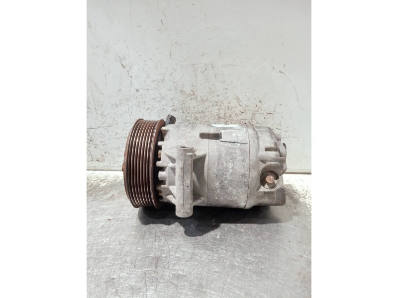 Recambio de compresor aire acondicionado para renault megane ii familiar referencia OEM IAM 8200309193  