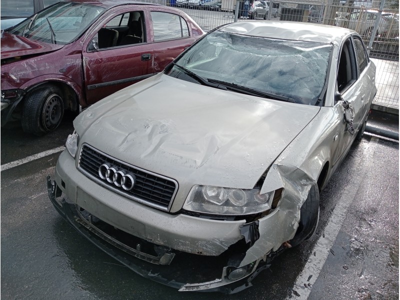 audi a4 berlina (8e) del año 2000