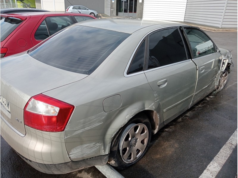 audi a4 berlina (8e) del año 2000