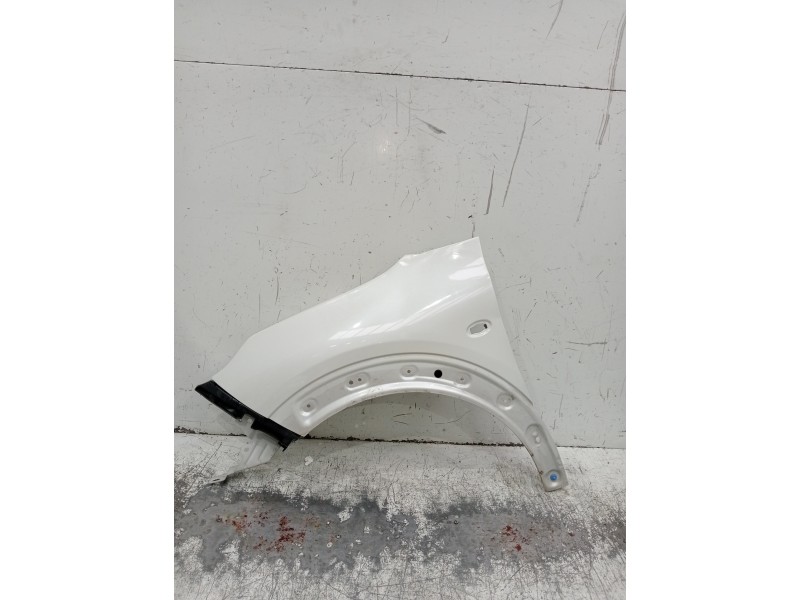 Recambio de aleta delantera izquierda para citroen c4 cactus referencia OEM IAM   