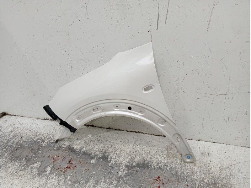 Recambio de aleta delantera izquierda para citroen c4 cactus referencia OEM IAM   