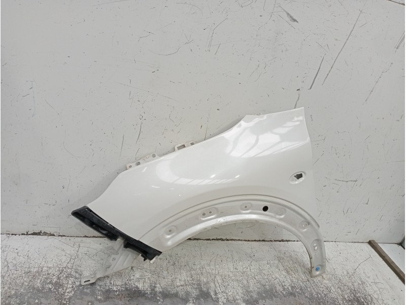 Recambio de aleta delantera izquierda para citroen c4 cactus referencia OEM IAM   