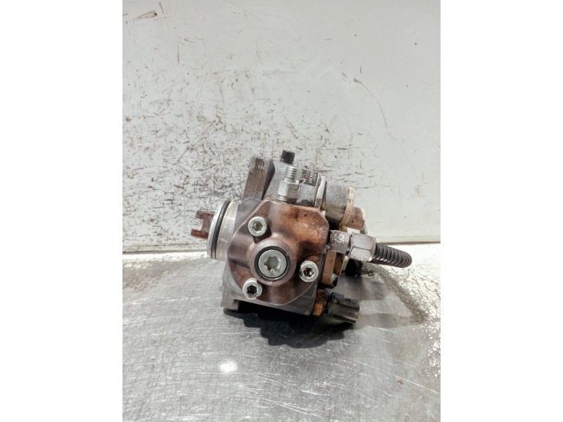 Recambio de bomba inyeccion para mazda 3 lim. (bl) referencia OEM IAM R2AA13800 2940000620 DENSO