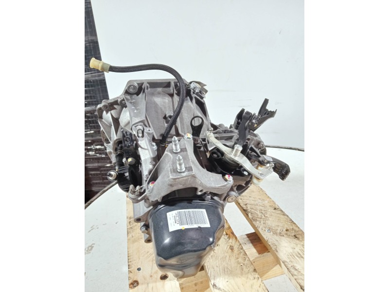 Recambio de caja cambios para dacia sandero referencia OEM IAM JH3372 5025016 5V
