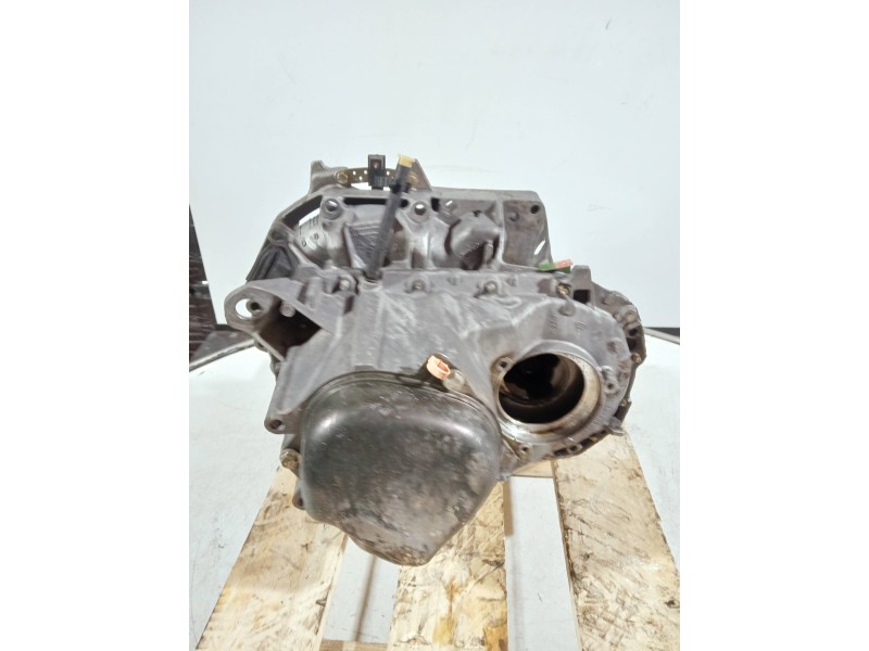 Recambio de caja cambios para renault 5 (b/c40) 1.2 referencia OEM IAM JB4003 S5015103 4V
