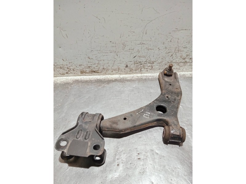Recambio de brazo suspension inferior delantero izquierdo para mazda 3 lim. (bl) referencia OEM IAM   